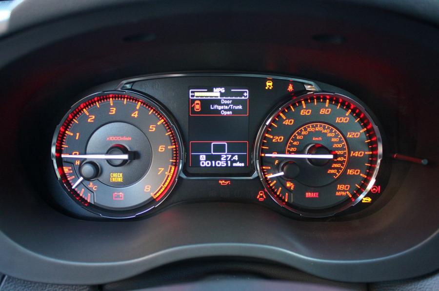  Subaru WRX 2015 года  (фото 39 из 115)